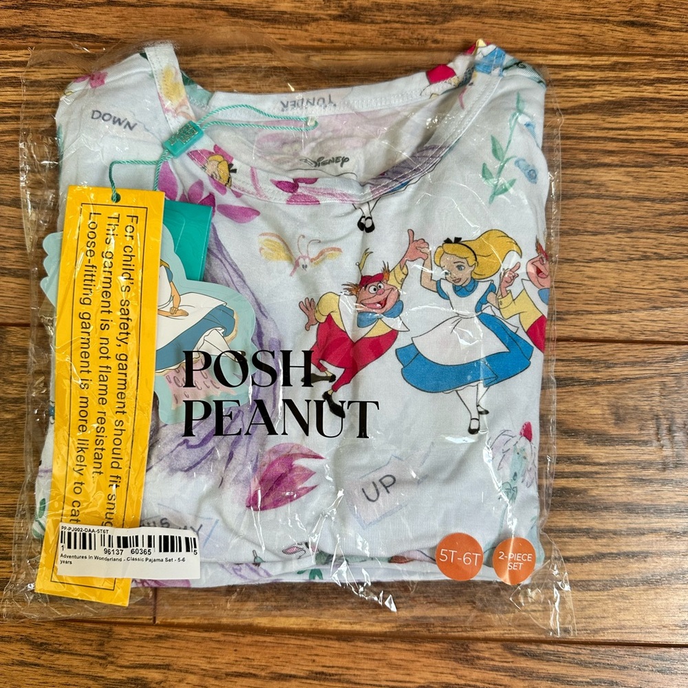Posh Peanut Alice in Wonderland Pajama Set - Multicolor